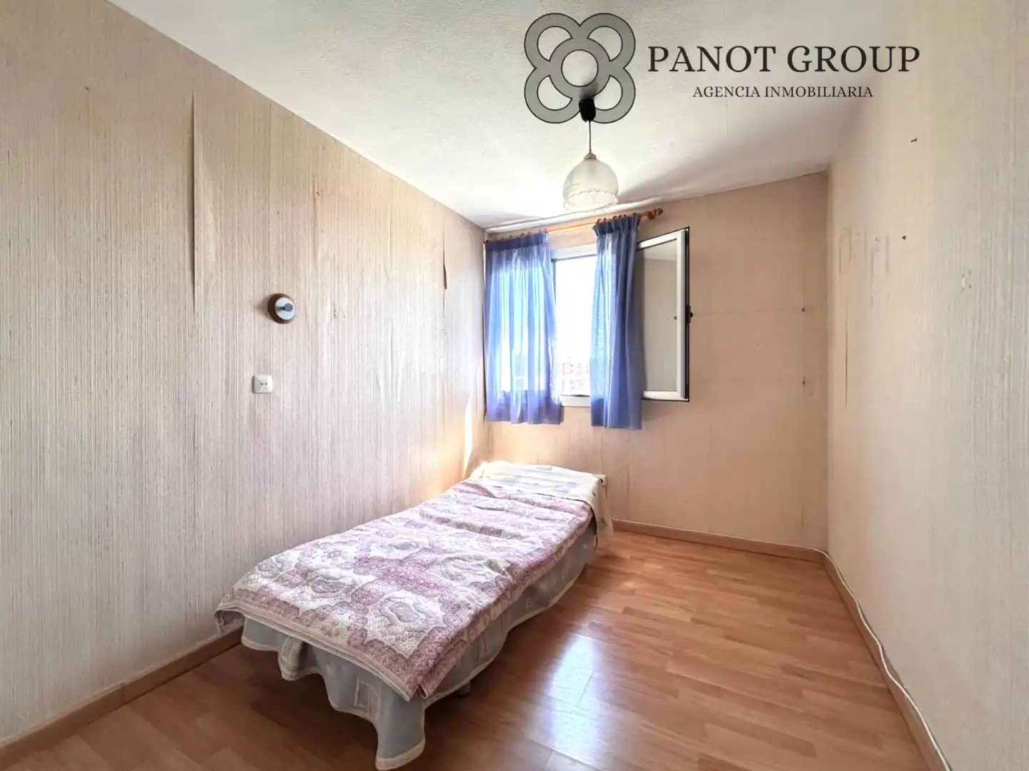 Habitación de Piso en venta en Barcelona con Aire acondicionado y Balcón
