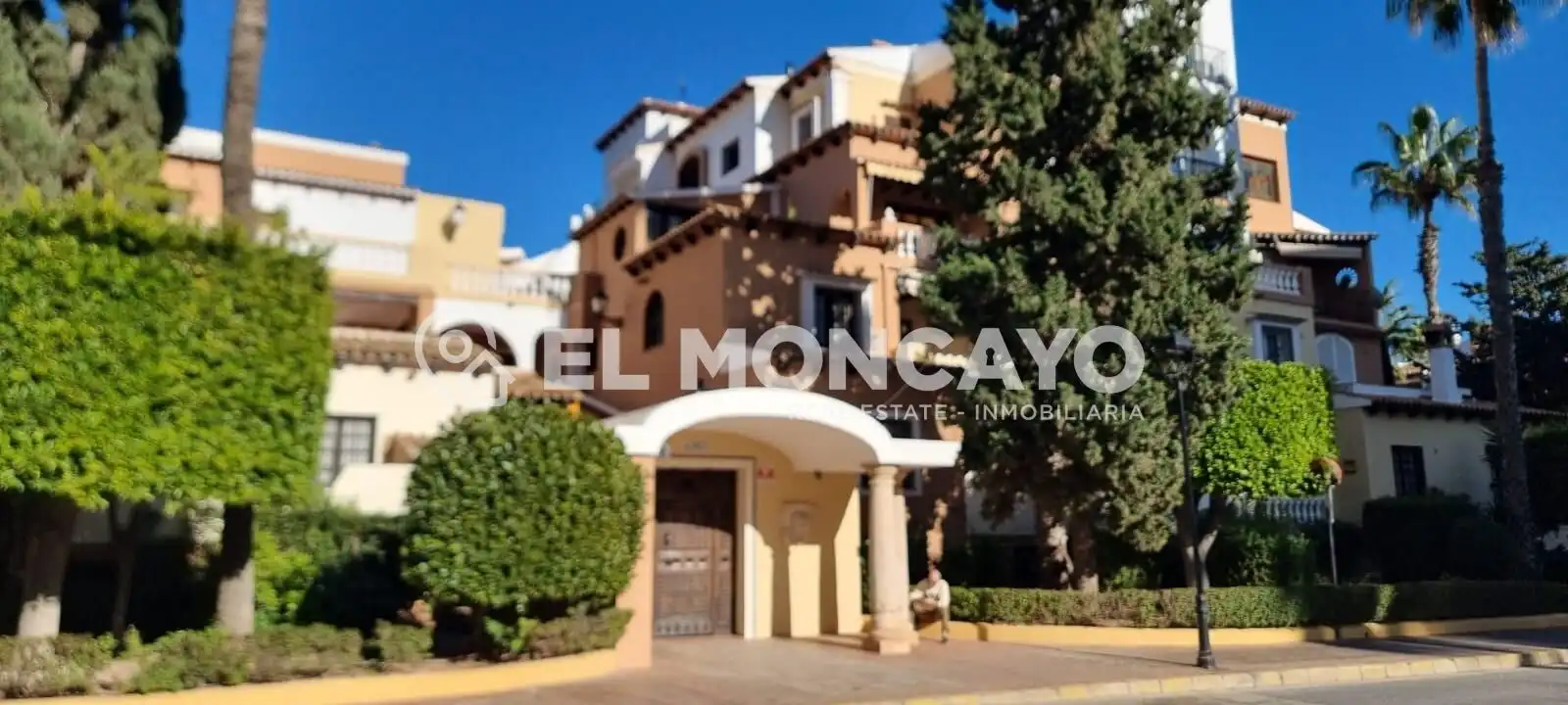Apartamento con piscina en venta en Playa de los Locos, imagen 3