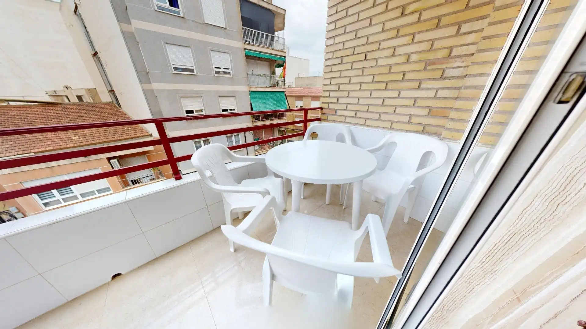 Terraza de Apartamento de alquiler en Torrevieja con Aire acondicionado, Amueblado y Balcón