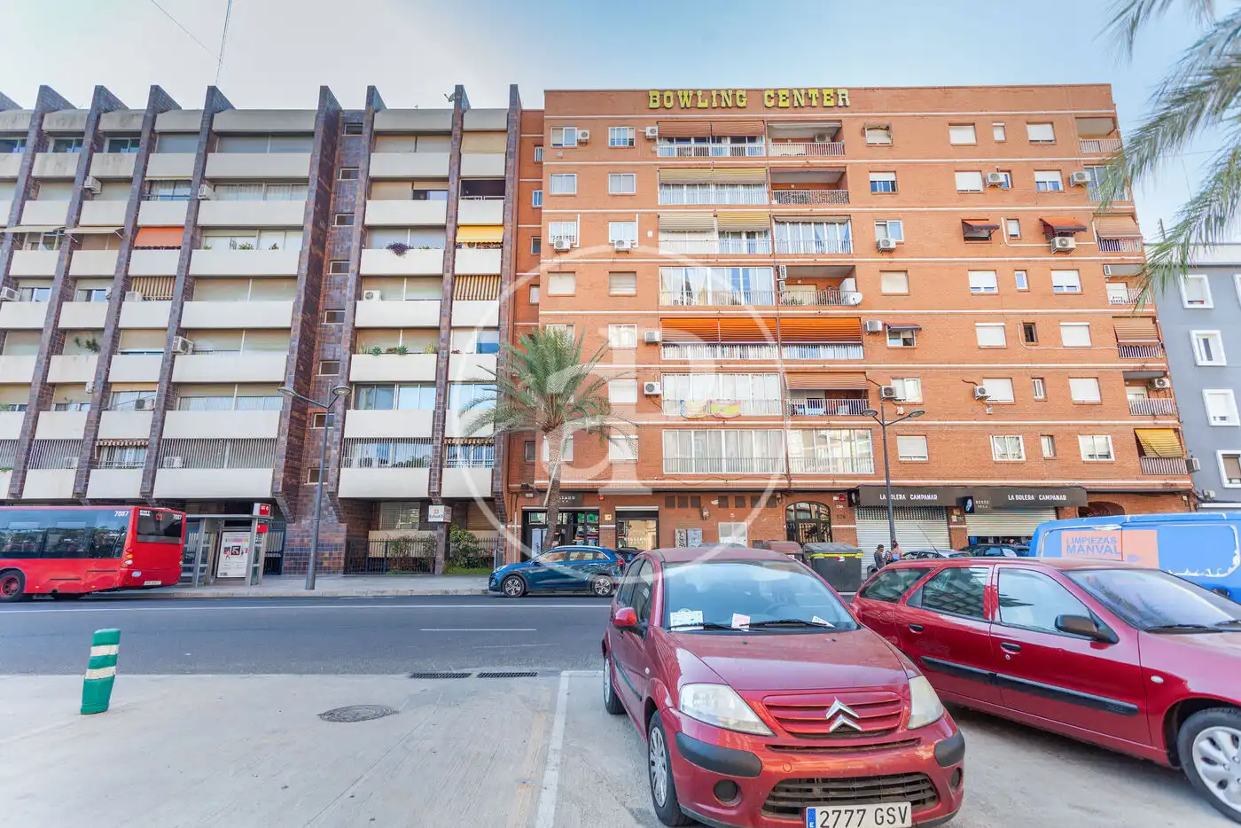 Vista exterior de Piso en venta en Valencia con Calefacción
