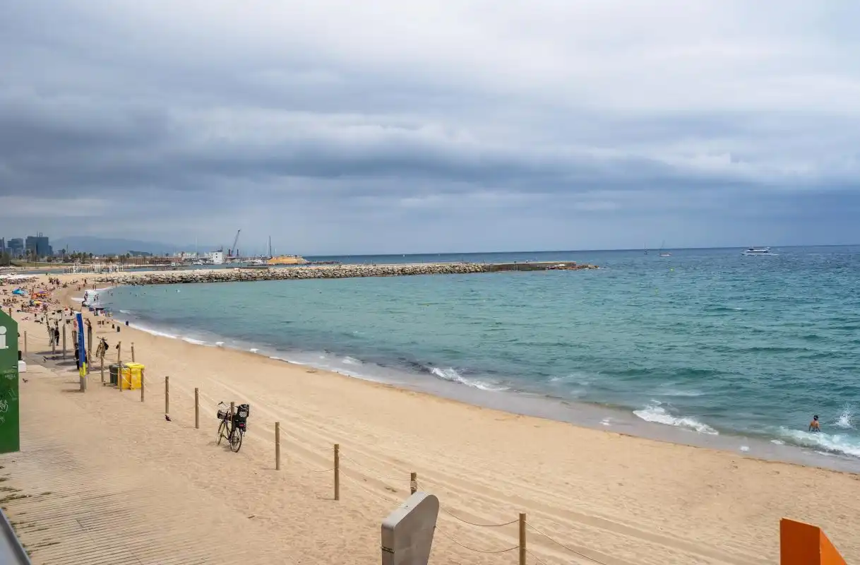 Vista exterior de Piso en venta en Barcelona con Aire acondicionado, Calefacción y Amueblado
