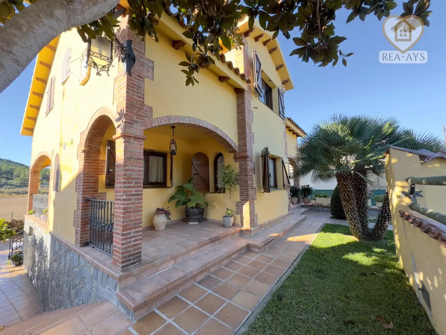 Vista exterior de Casa o chalet en venta en Albinyana con Jardín privado, Terraza y Amueblado