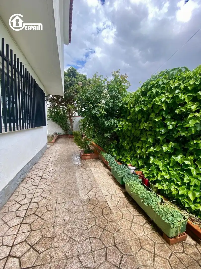 Terraza de Casa adosada en venta en Lillo con Calefacción, Jardín privado y Terraza