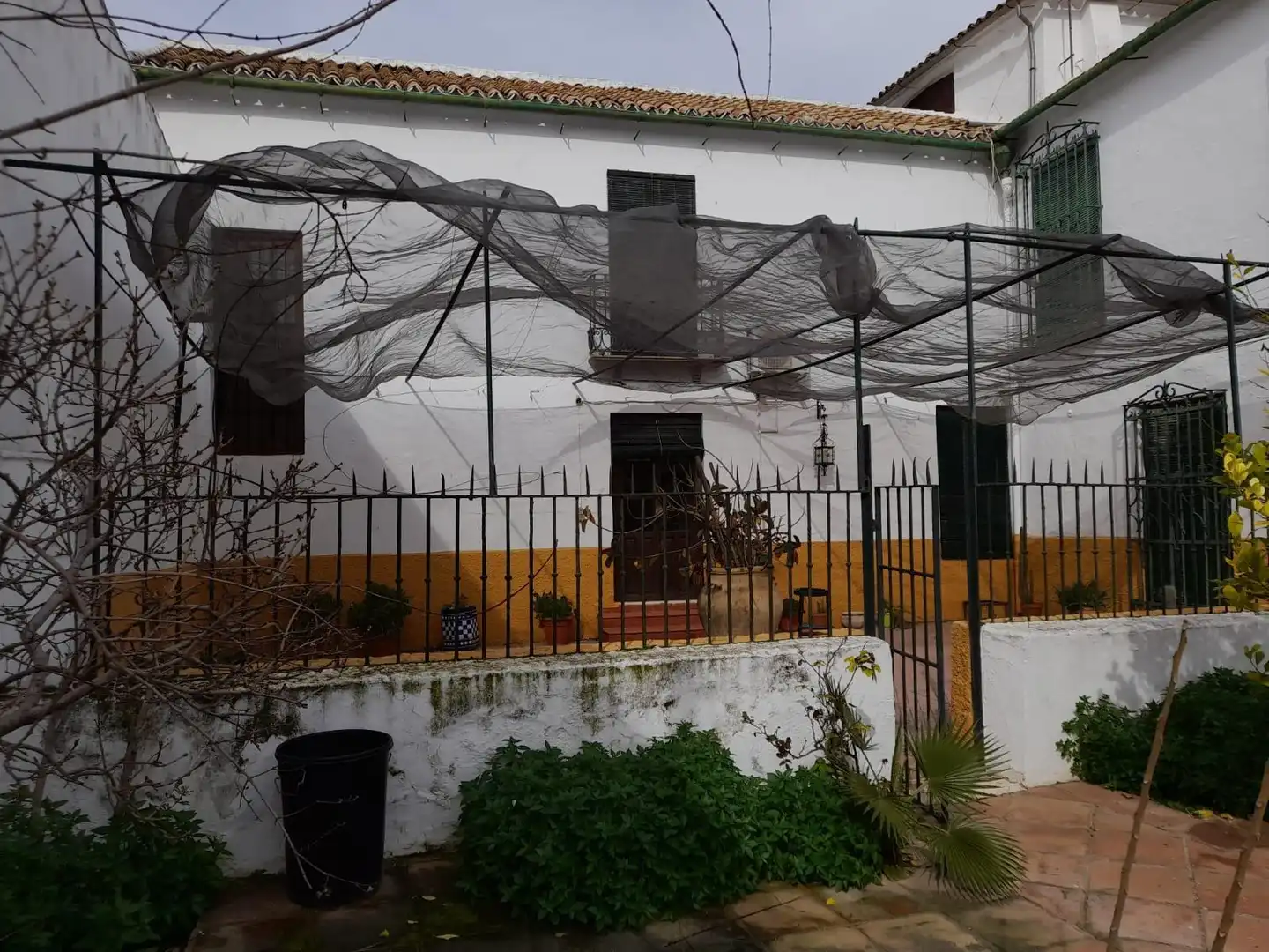Vista exterior de Casa o xalet en venda en La Roda de Andalucía amb Aire condicionat, Jardí privat i Piscina