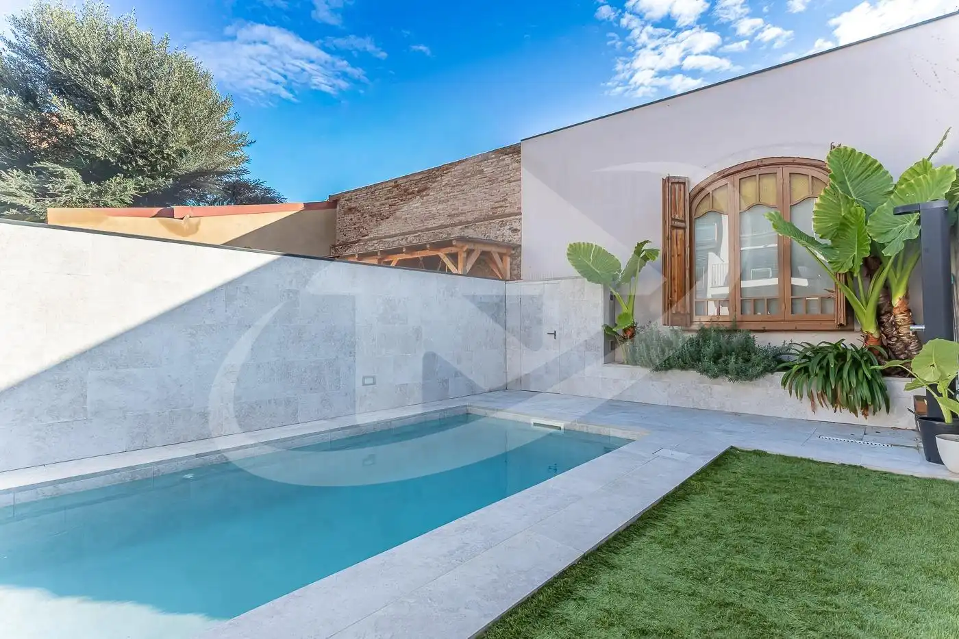 Swimming pool of Houses for sale in Sabadell  with Heating, Private garden and Parquet flooring