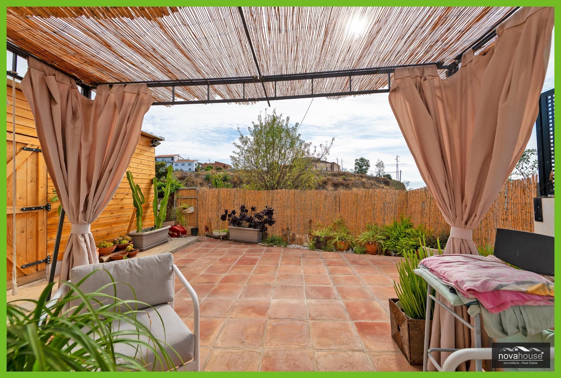 Terrassa de Casa o xalet en venda en Vélez-Málaga amb Aire condicionat i Calefacció