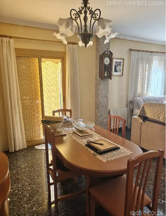 Comedor de Casa o chalet en venta en Chiva con Aire acondicionado, Jardín privado y Terraza