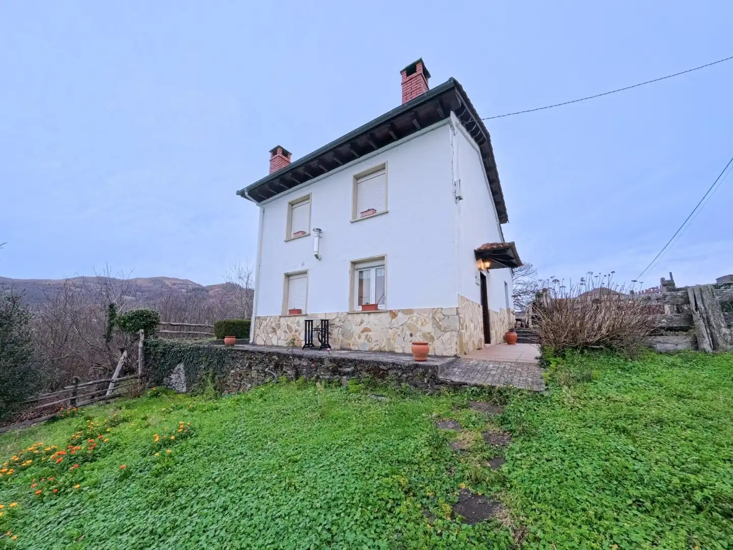 Exterior view of Houses for sale in Aller  with Heating, Private garden and Parquet flooring
