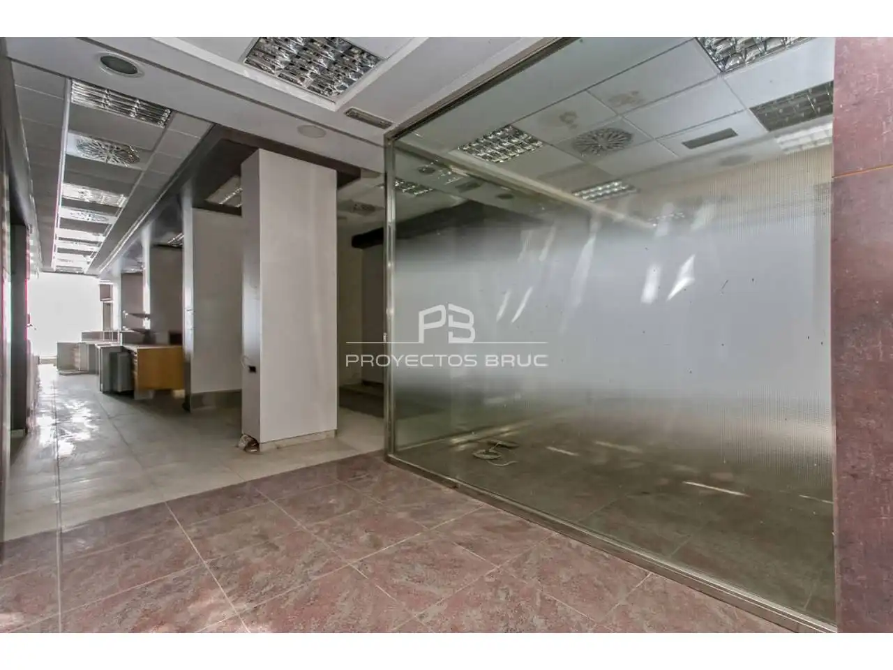 Business premises for sale in Calle Mosén Jacinto Verdaguer, imagen 17