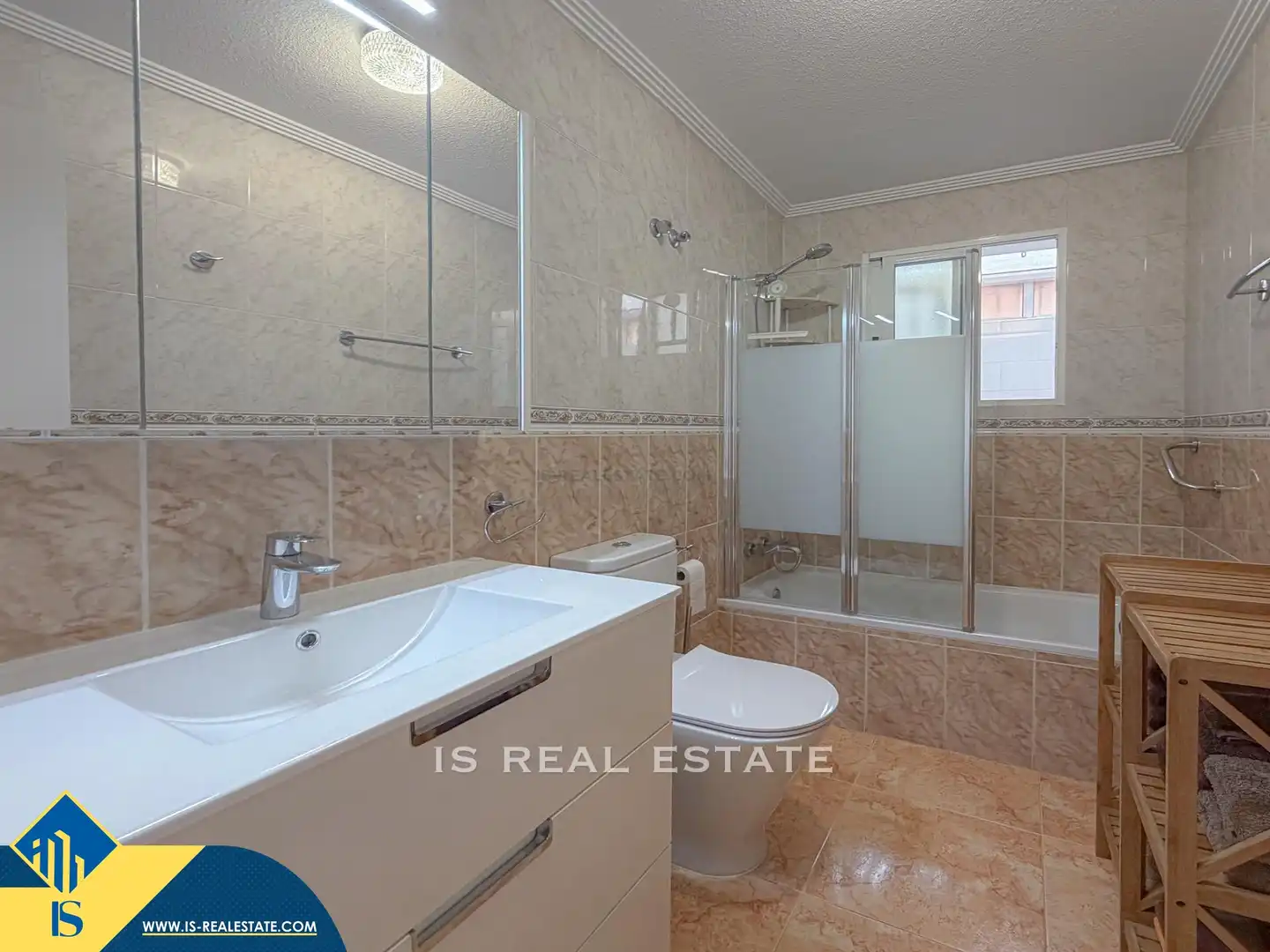 Baño de Casa o chalet en venta en Torrevieja con Terraza, Amueblado y Piscina comunitaria