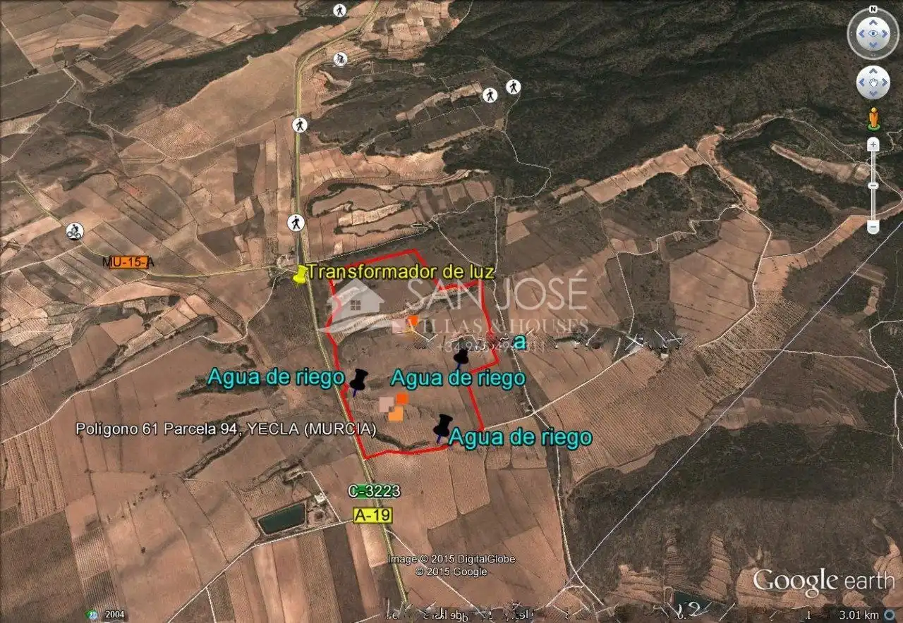 Finca rústica en venda en Yecla