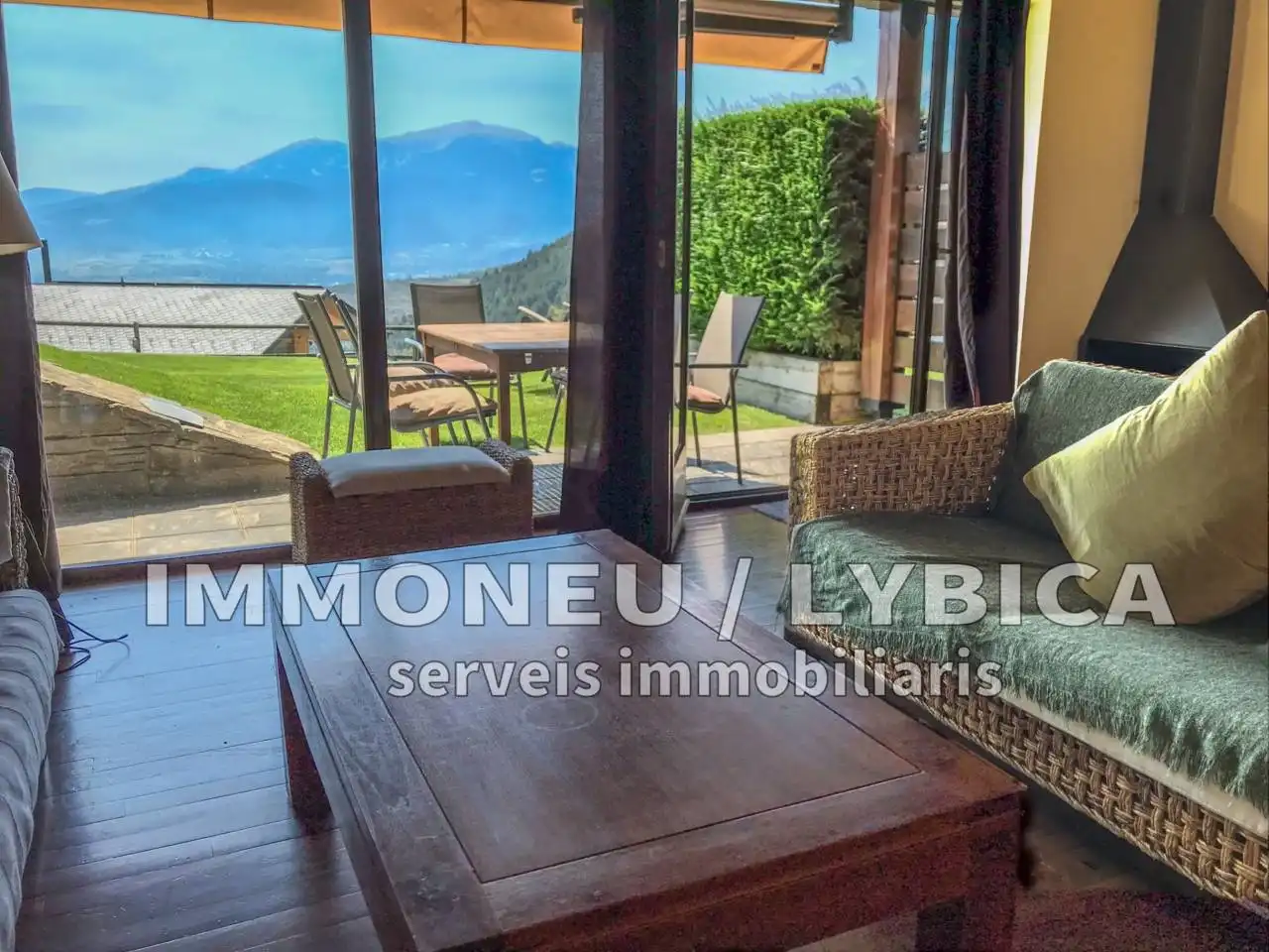 Terraza de Casa o chalet en venta en Bellver de Cerdanya con Calefacción, Parquet y Terraza