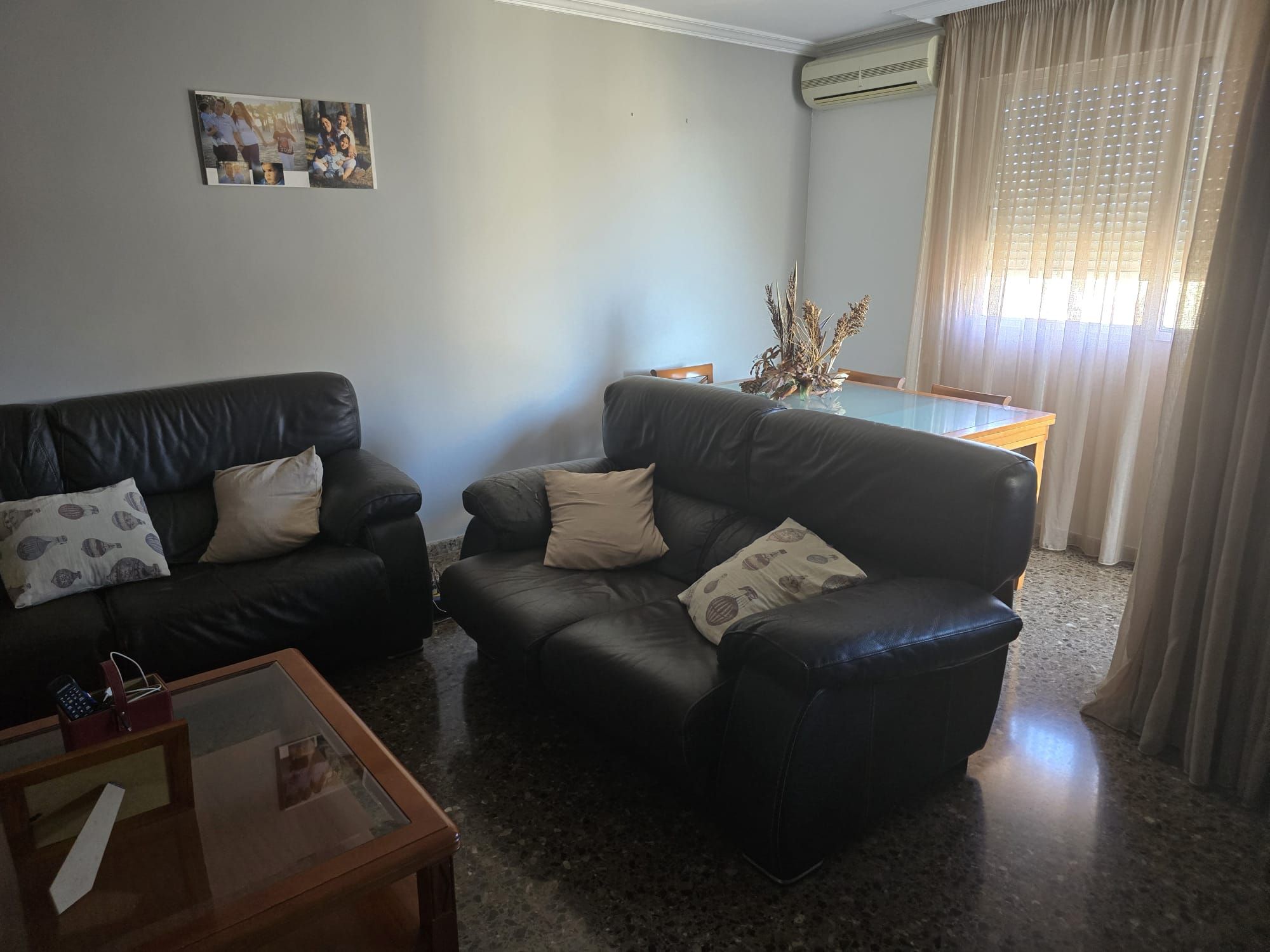 Living room of Flat for sale in Castellón de la Plana / Castelló de la Plana  with Air Conditioner, Storage room and Furnished
