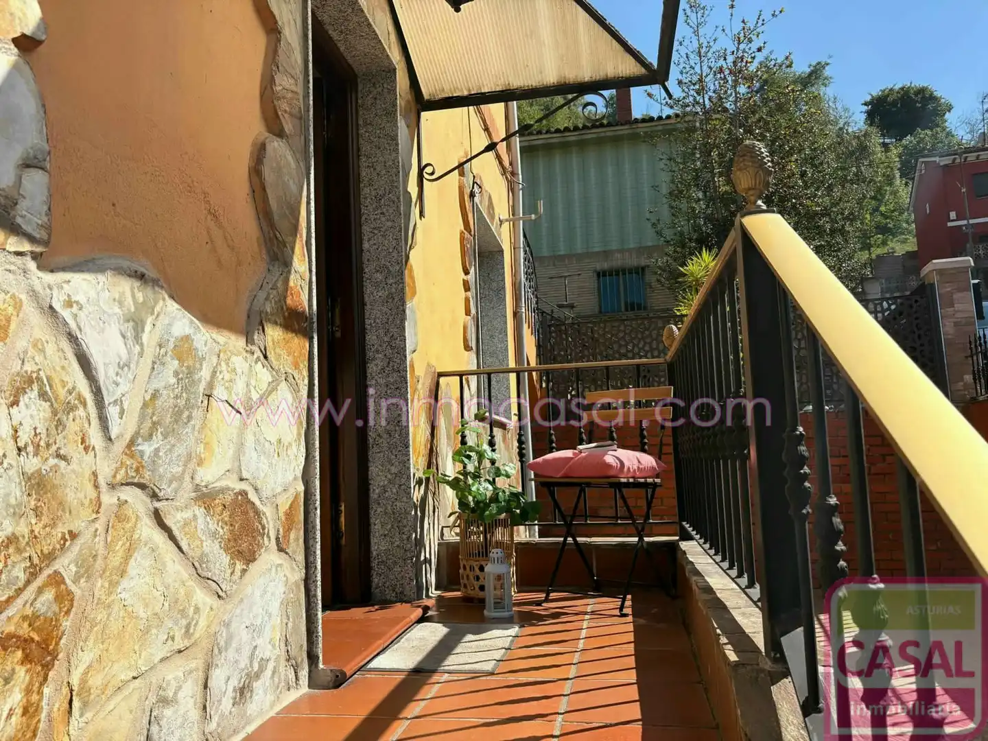 Balcony of Houses for sale in Mieres (Asturias)  with Heating and Furnished
