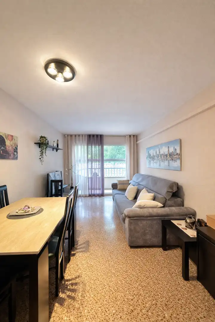Living room of Flat for sale in Mollet del Vallès  with Heating, Furnished and Oven