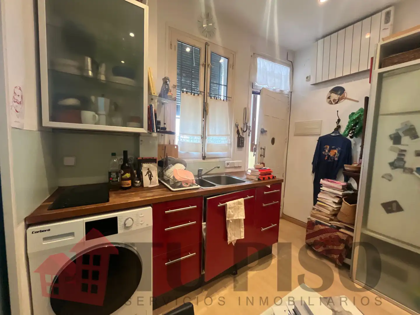 Cocina de Estudio en venta en Madrid con Calefacción y Amueblado