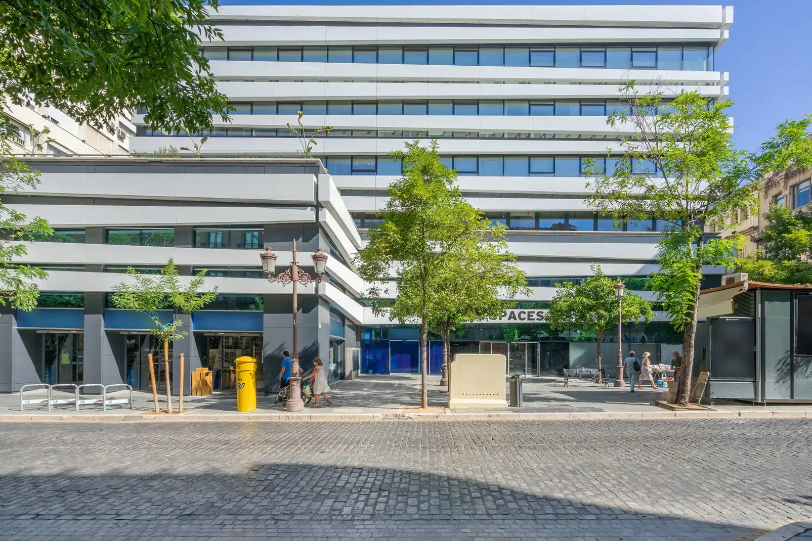 Außenansicht von Büro zur Miete in Sevilla mit Klimaanlage, Heizung und Möbliert