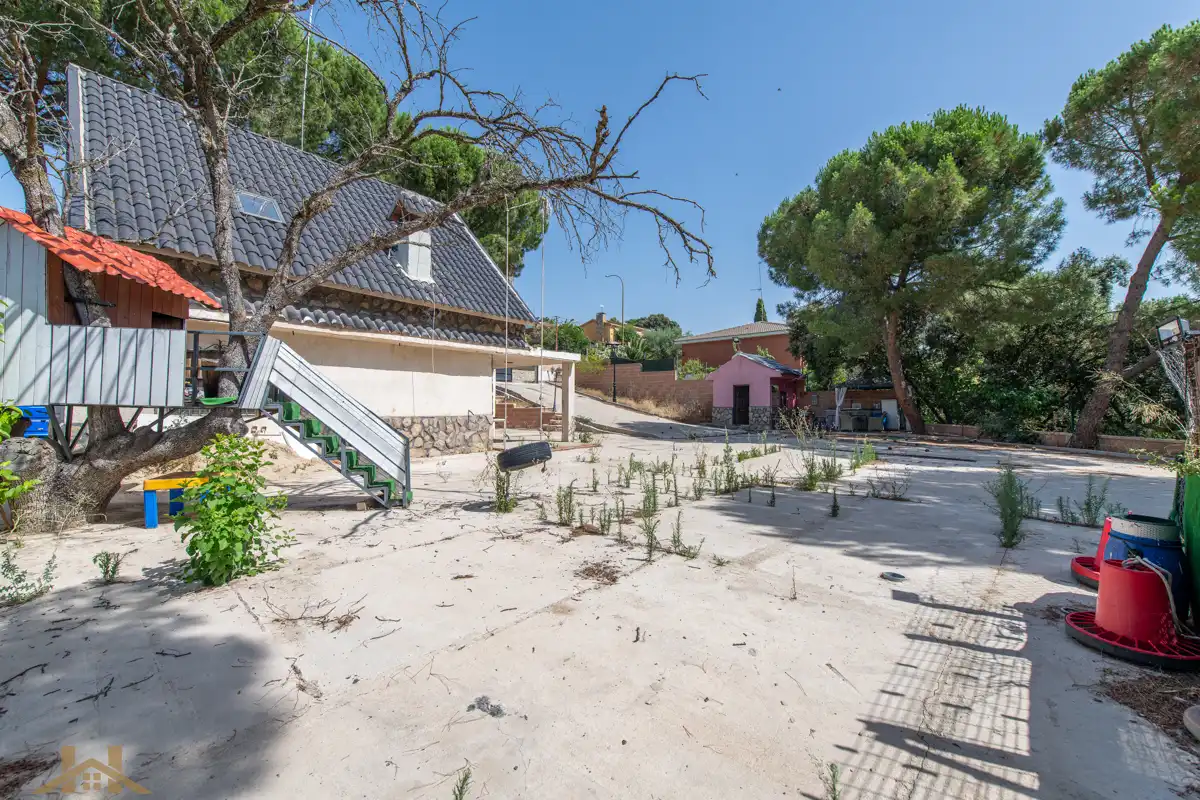 Houses for sale in Santa Cruz del Retamar  with Private garden, Terrace and Balcony