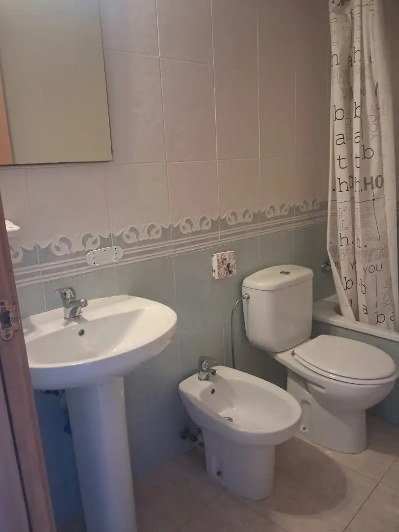 Baño de Piso en venta en Benicarló con Terraza, Amueblado y Balcón