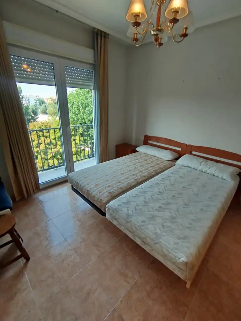 Schlafzimmer von Wohnungen zur Miete in Ávila mit Heizung und Möbliert