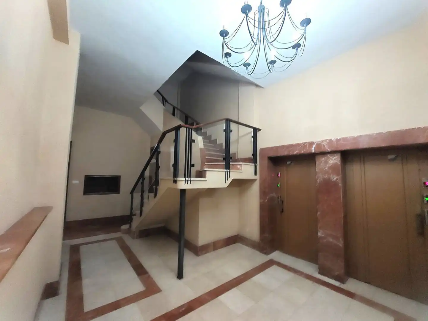 Apartments for sale in Calle CASTAÑOS, 9, Barrio del Centro