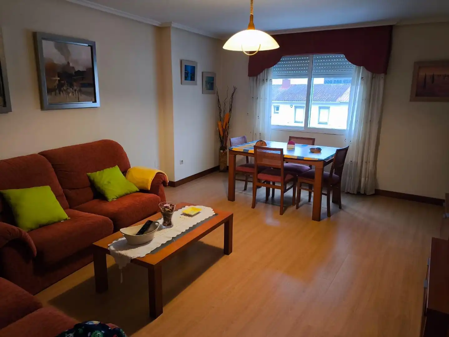 Living room of Flat for rent in Laxe  with Heating and Furnished