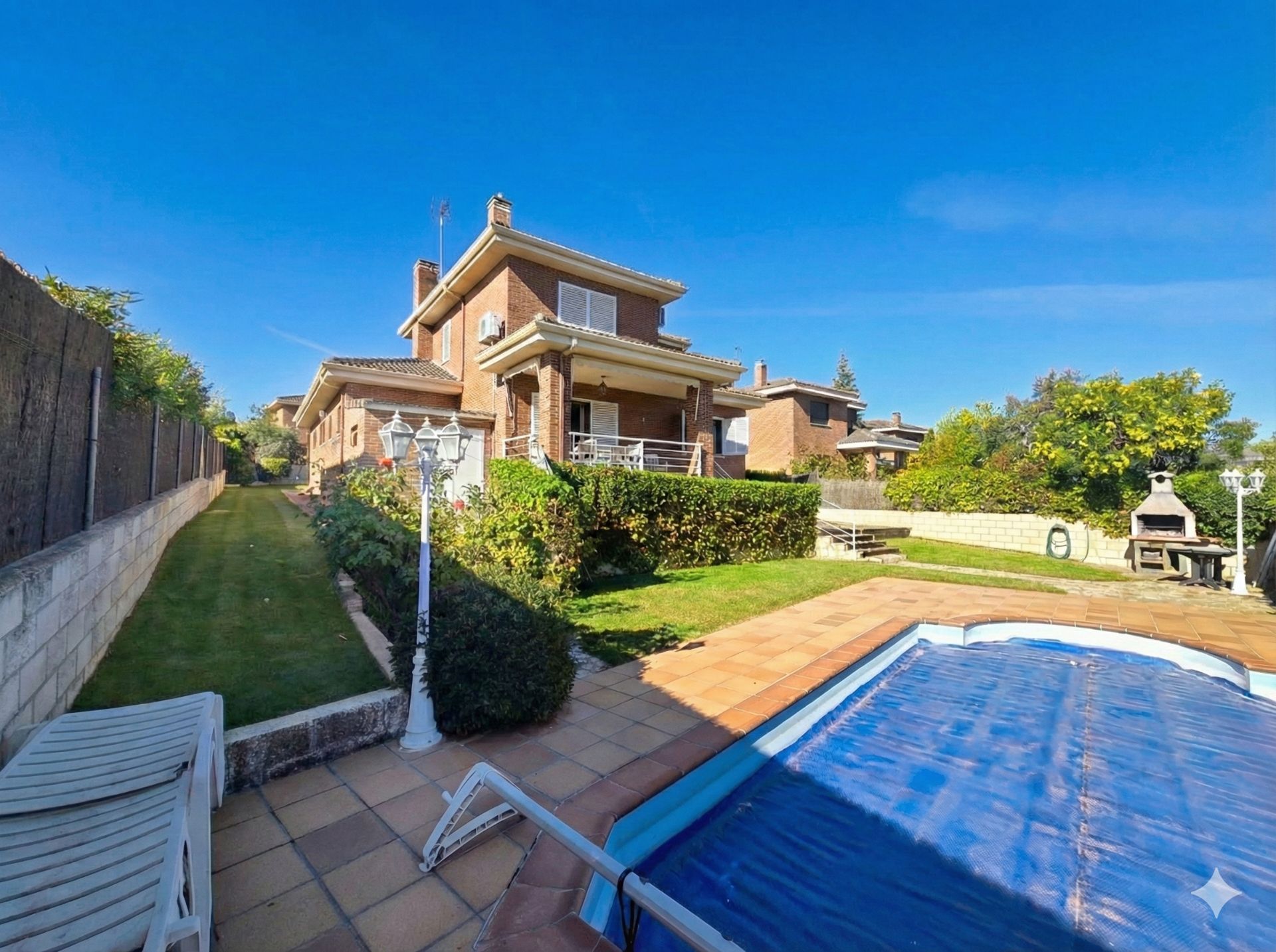 Garden of House or chalet for sale in Guadalix de la Sierra  with Air Conditioner, Heating and Private garden