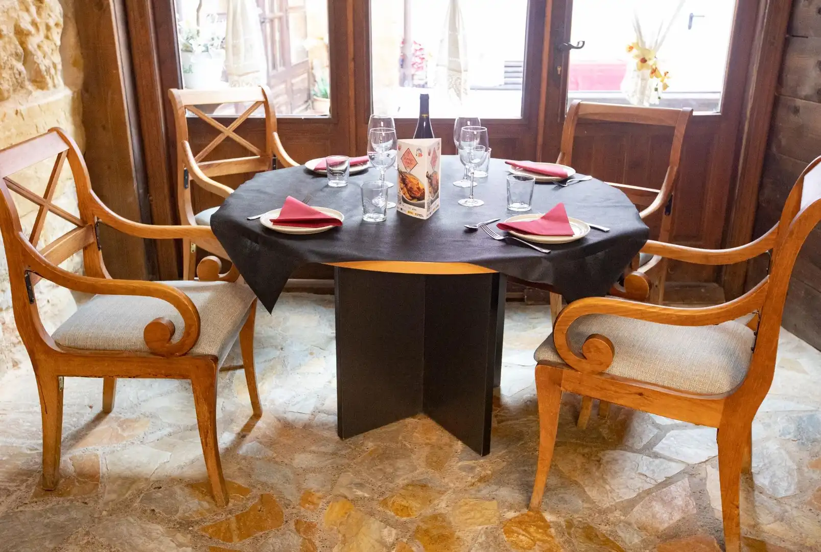 Esszimmer von Gebäude zum Verkauf in Siétamo