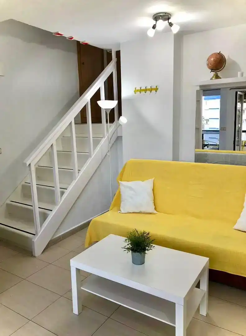 Wohnzimmer von Wohnungen zum Verkauf in Benalmádena mit Schwimmbad und Balkon