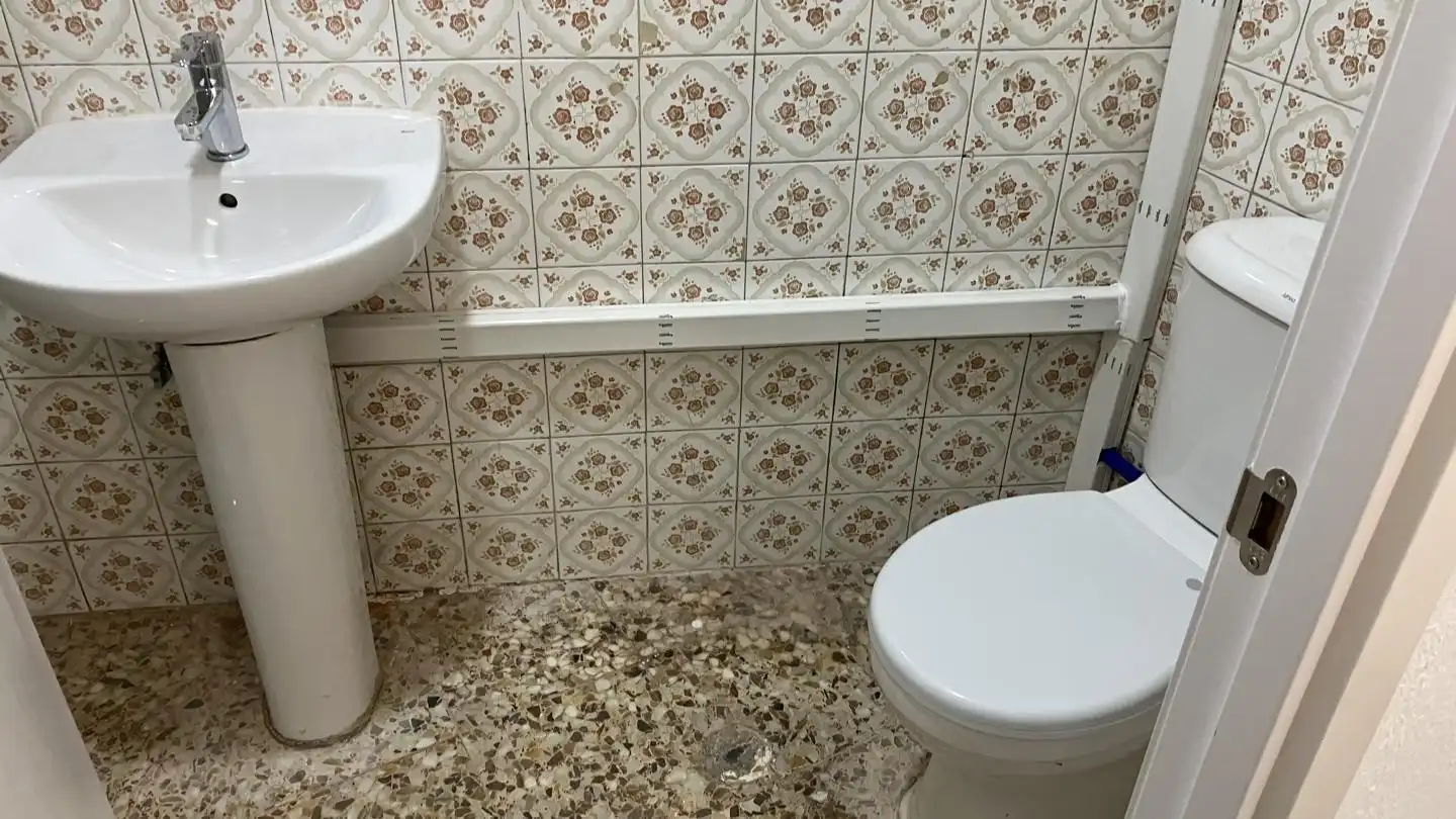 Bathroom of Ground floor for sale in Fuenlabrada