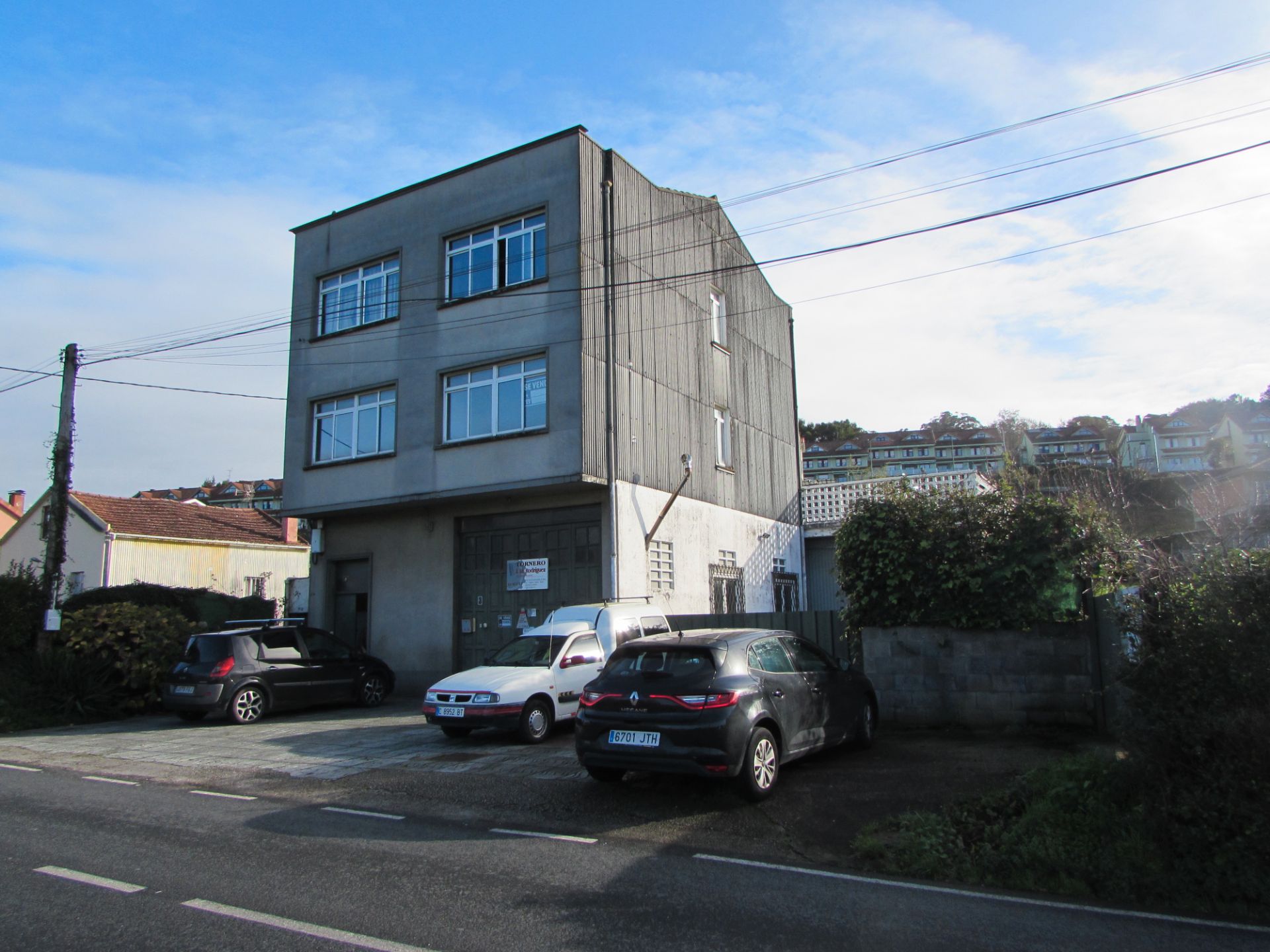 Exterior view of Building for sale in Cambre 