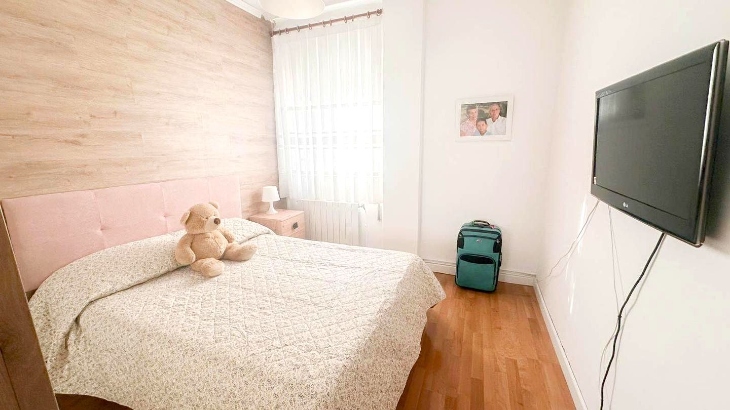 Habitación de Piso en venta en  Logroño con Calefacción y Amueblado