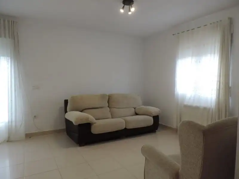 Sala de estar de Casa o chalet en venta en Mondéjar con Calefacción y Terraza