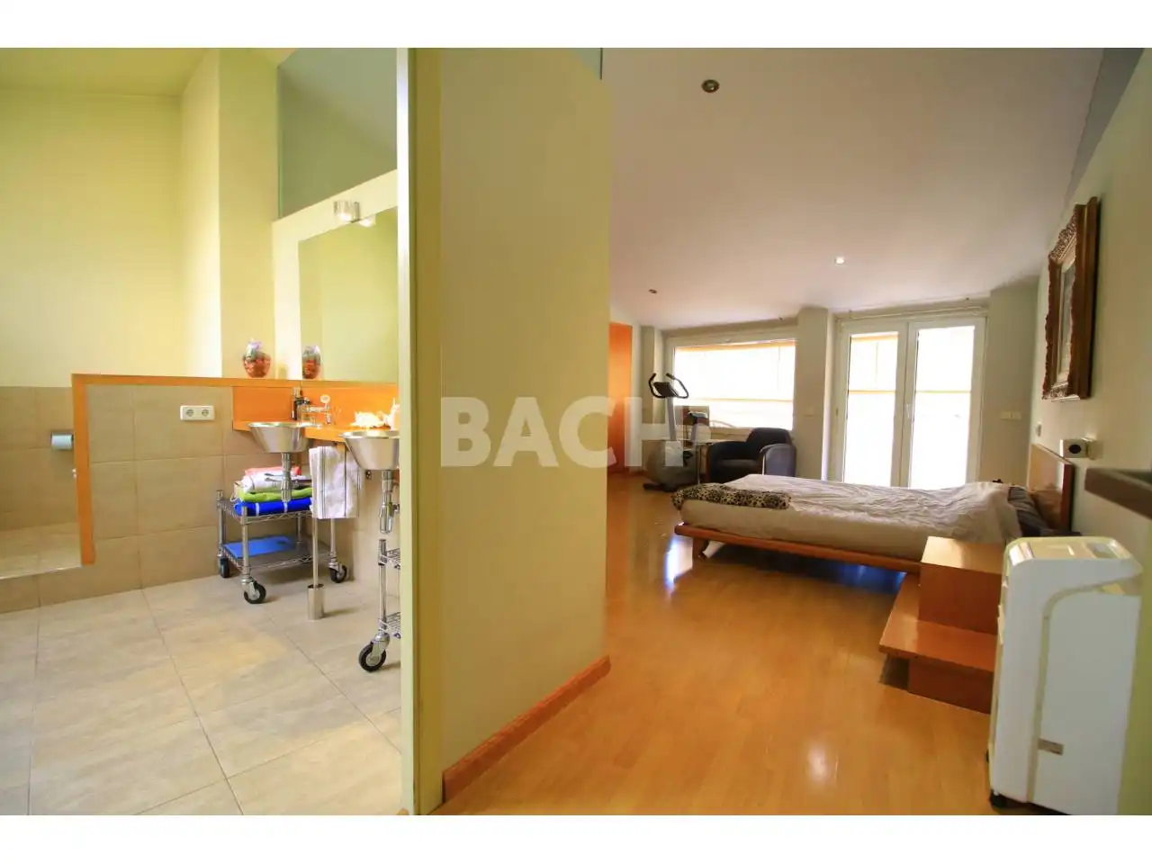 Habitación de Ático en venta en Vic con Aire acondicionado, Calefacción y Parquet