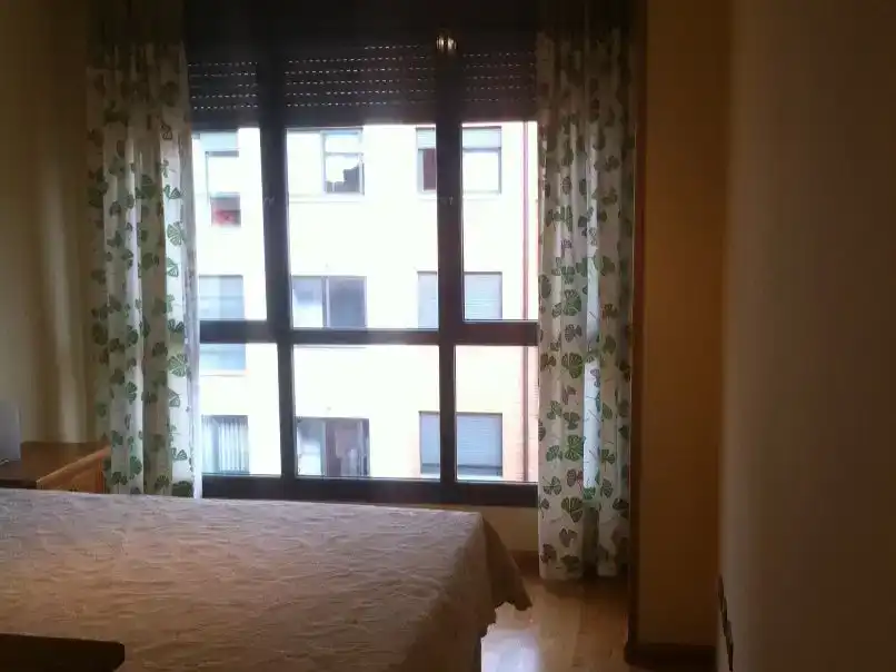 Dormitori de Pis en venda en Oviedo 
