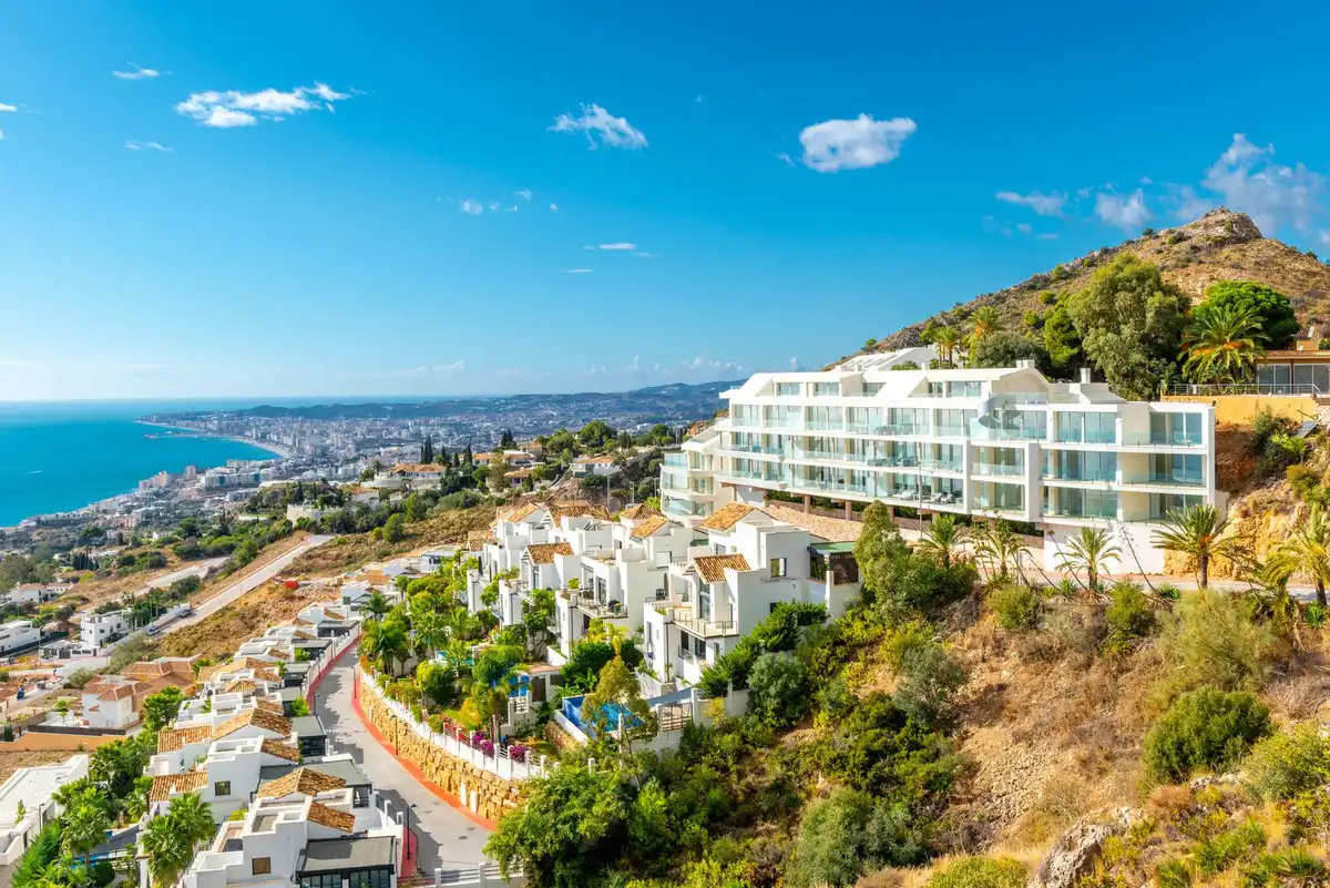 Vista exterior de Apartament de lloguer en Benalmádena amb Aire condicionat, Balcó i Es permeten mascotes