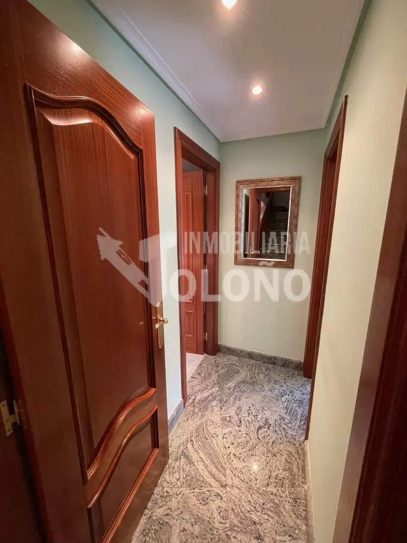Casa adosada en venta en San Asensio con Calefacción, Parquet y Trastero