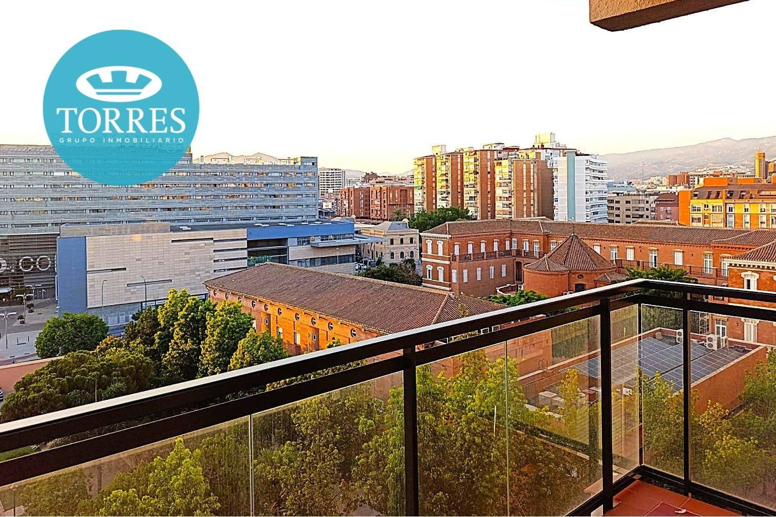 Piso en venta en Parque Ayala - Jardín de la Abadía - Huelín , Carretera de Cádiz
