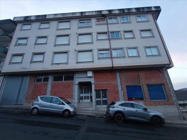 Local comercial en Venta en CINE (DO) en Vila de Cruces