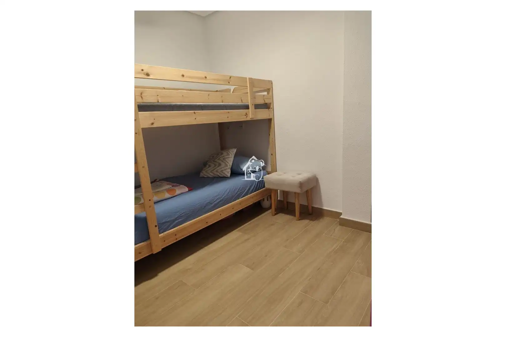Dormitori de Apartament de lloguer en Orihuela amb Aire condicionat, Jardí privat i Terrassa