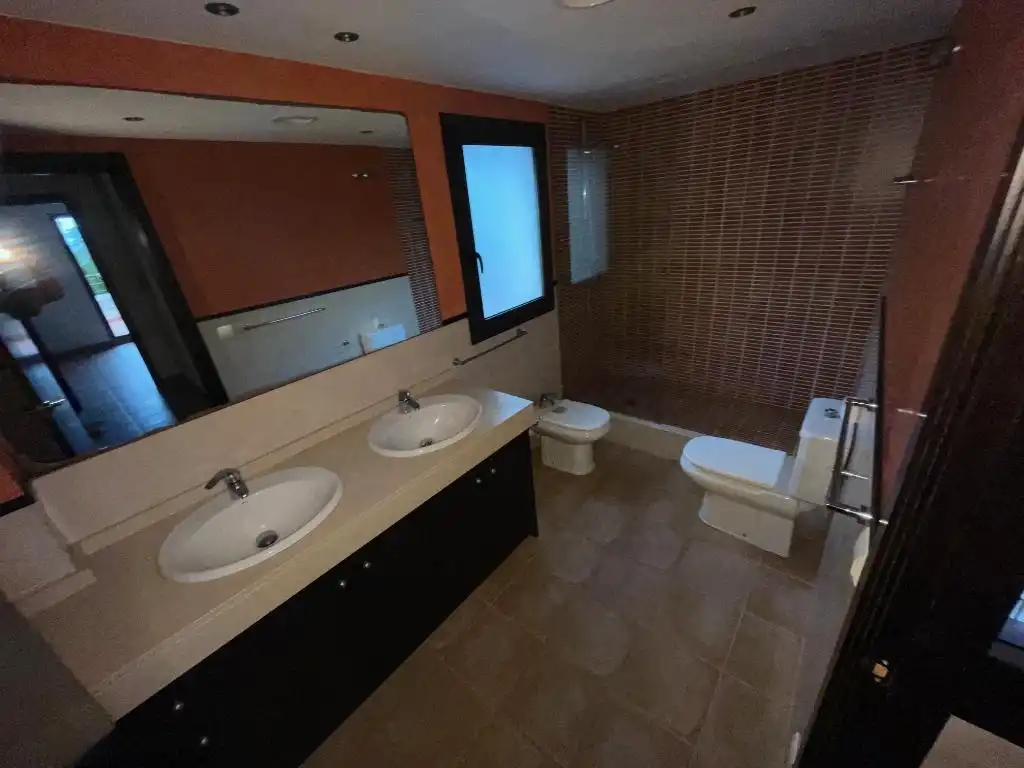 Chalet con jardín en venta en Urbanitzacions, imagen 3
