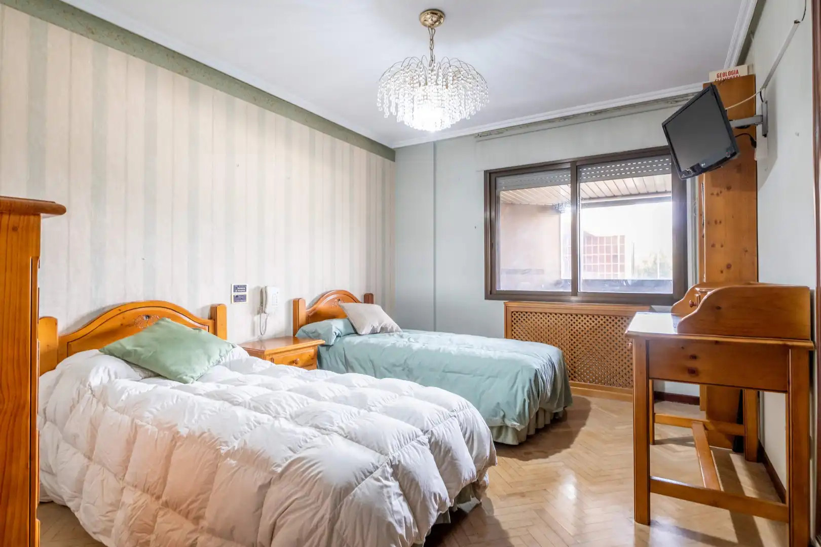 Schlafzimmer von Wohnung zum Verkauf in Zaragoza mit Klimaanlage, Heizung und Parkett