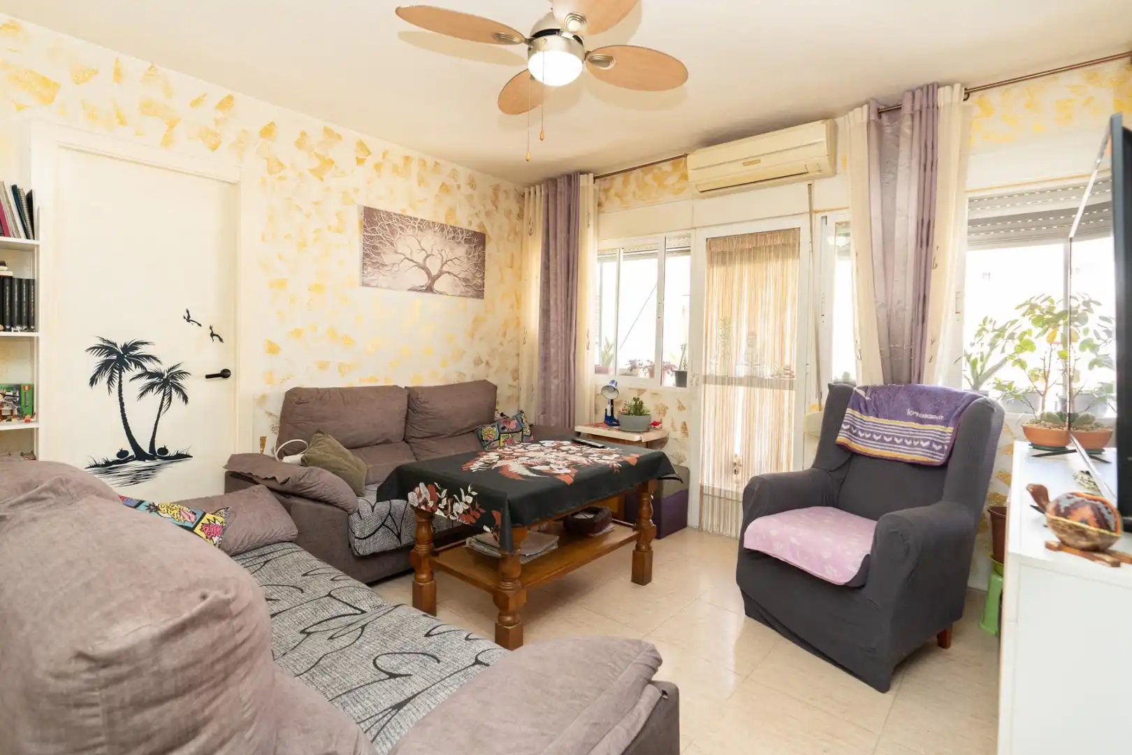 Living room of Flat for sale in Motril  with Air Conditioner and Balcony