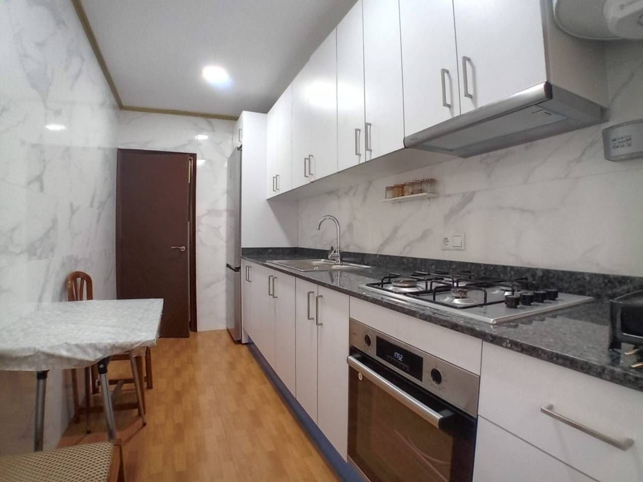 Cuina de Pis en venda en Manresa amb Calefacció i Traster
