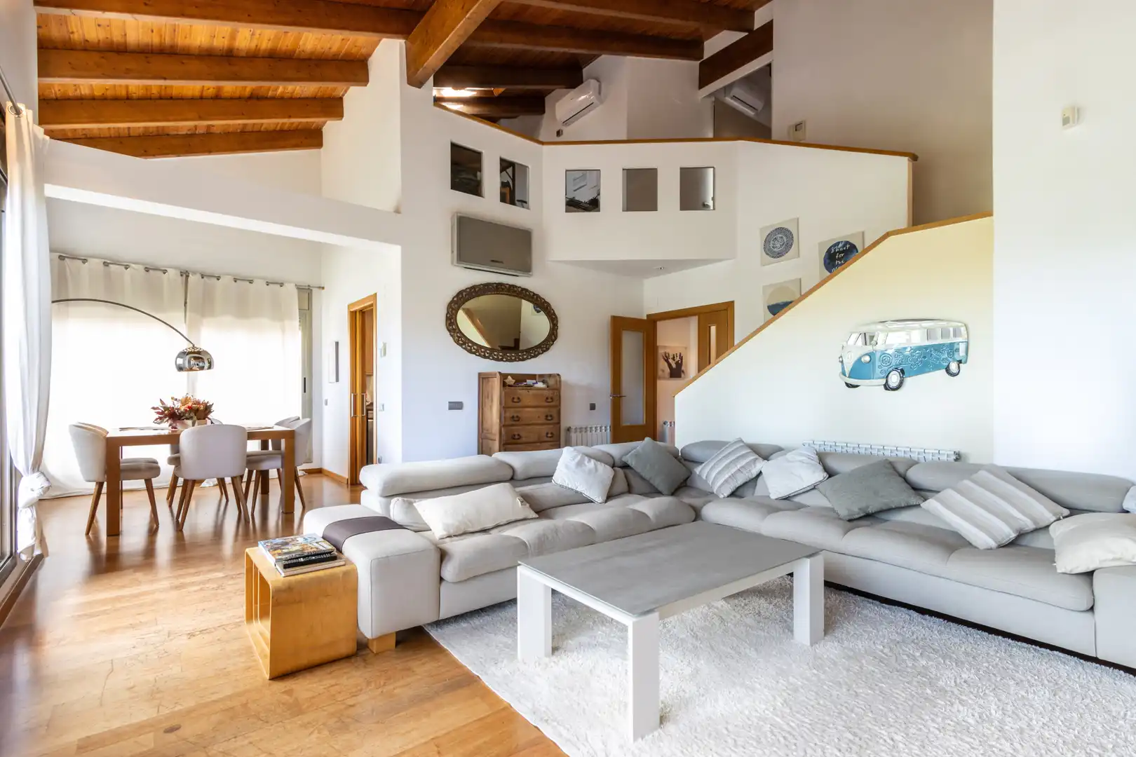 Living room of Detached homes for sale in Sant Cugat del Vallès  with Air Conditioner, Heating and Terrace