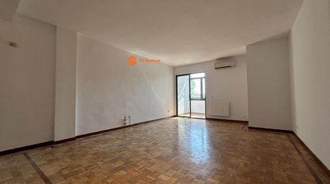 Photo 2 of Flat for rent in Calle Calle Aramayona, 3, Rejas, Madrid Capital