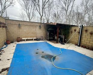 Piscina de Casa o xalet en venda en Seseña amb Aire condicionat i Piscina