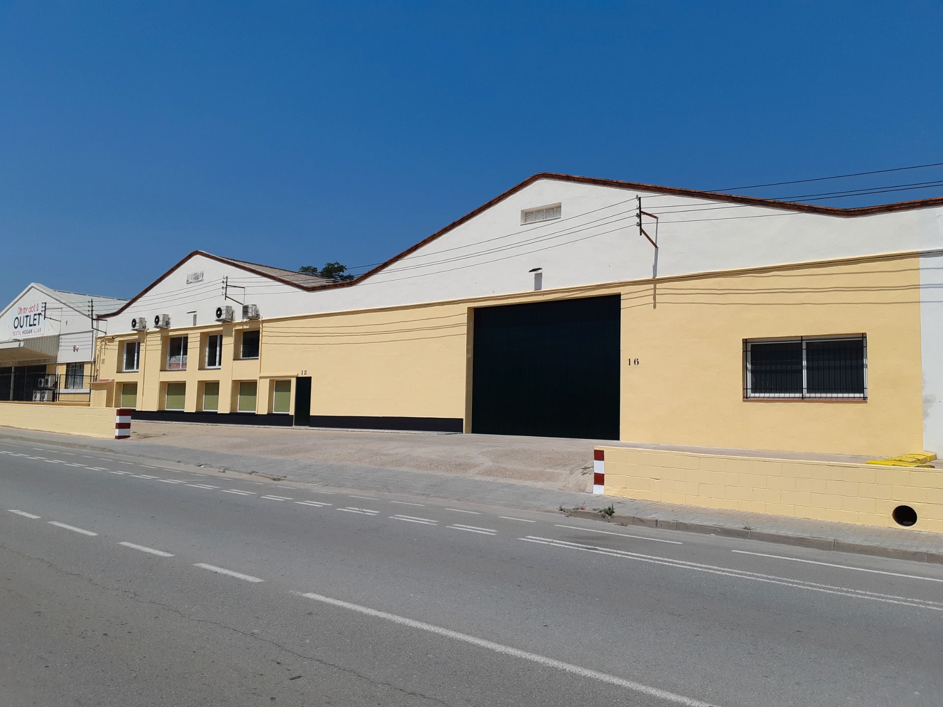 Exterior view of Industrial buildings to rent in Cabrera de Mar