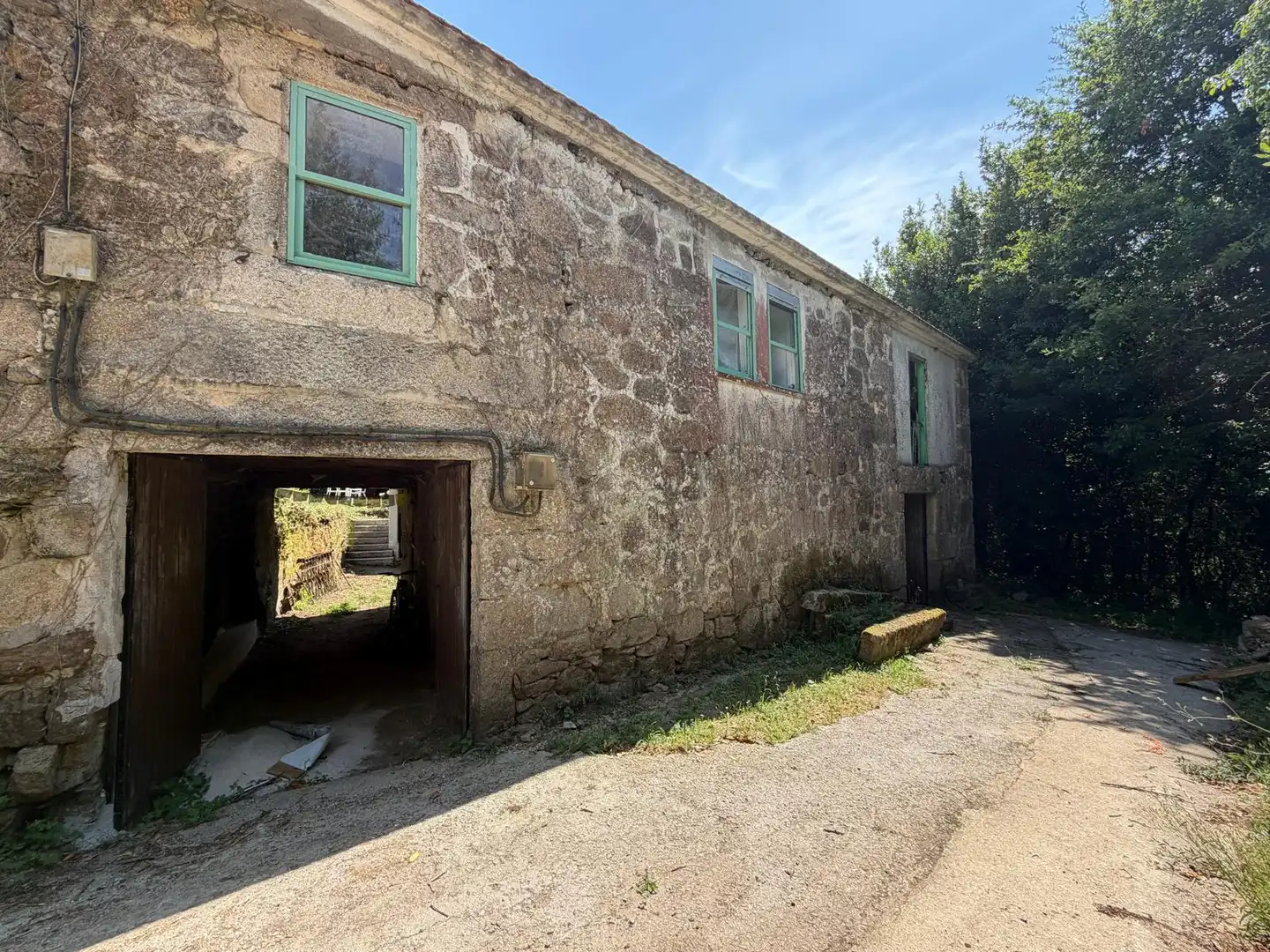 Vista exterior de Finca rústica en venda en Gomesende amb Jardí privat, Terrassa i Traster