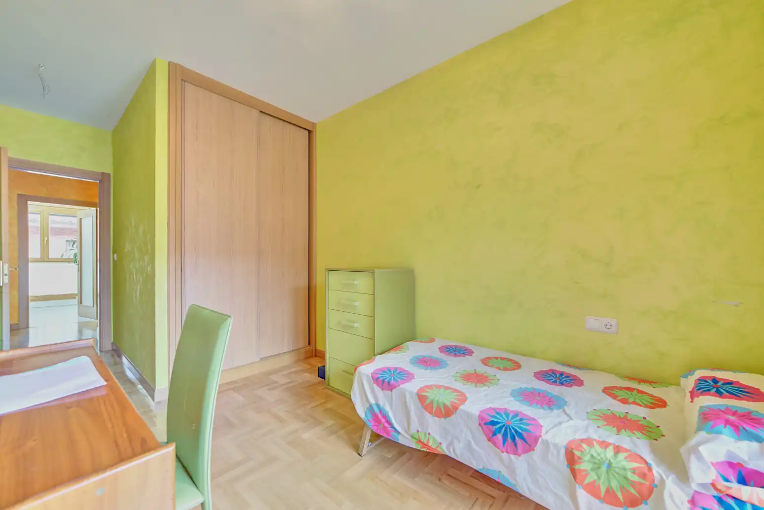 Habitación de Casa adosada en venta en Olite / Erriberri con Calefacción, Jardín privado y Parquet